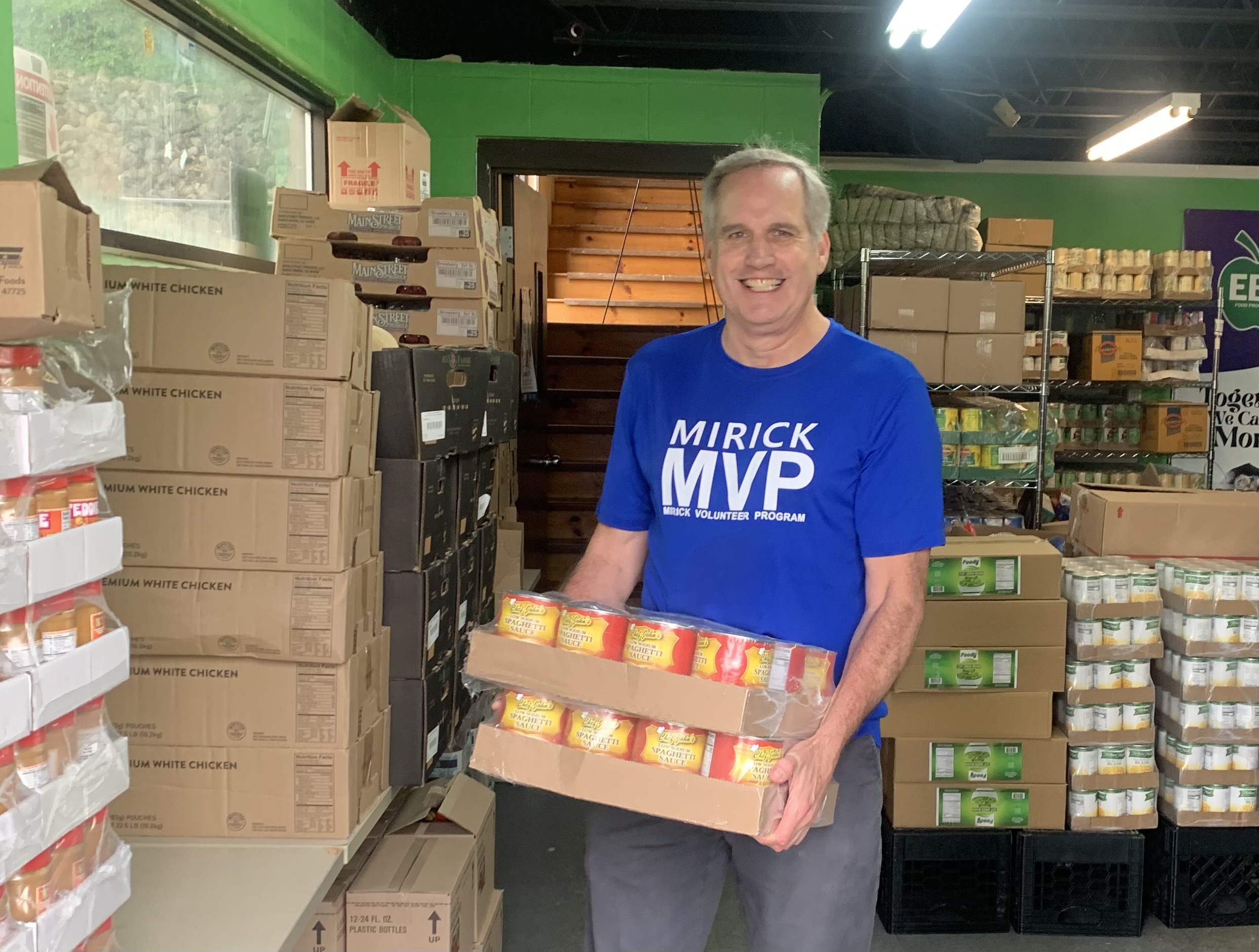Attorney Stephen Madaus participates in the Mirick Gives Back volunteer initiative.